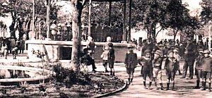 2142- Batna - Square de la Republique - Concert2- 1926